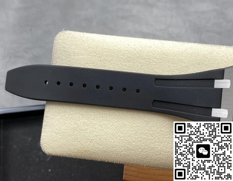 APF Factory V3 Audemars Piguet Royal Oak 15500ST.OO.1220ST.03 1:1 Best Edition Replica Watch
